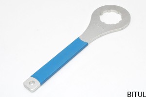 KLUCZ DO PIASTY FORMULA DC52	HB037   